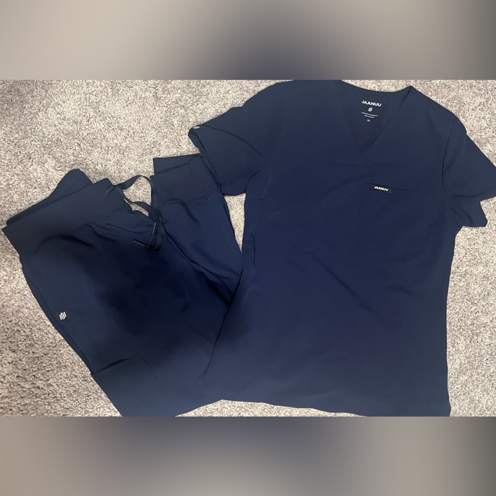 Brand new Jaanuu navy scrub set